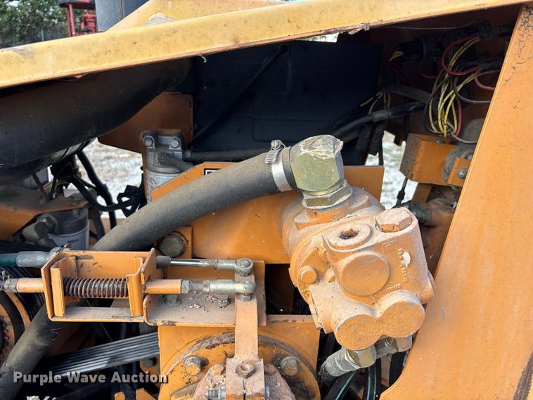 image for item FG0689 1997 Case 360 trencher