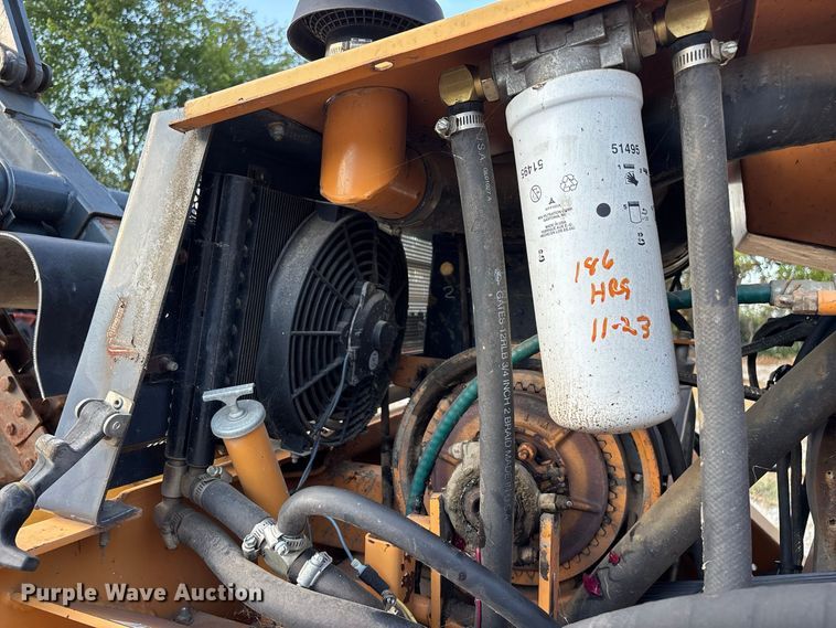 image for item FG0689 1997 Case 360 trencher