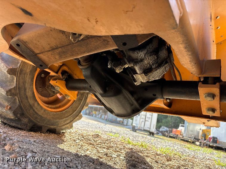 image for item FG0689 1997 Case 360 trencher