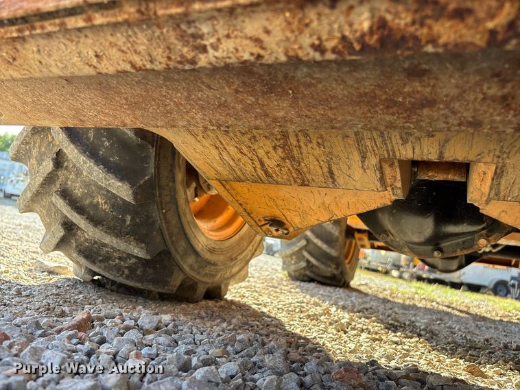 image for item FG0689 1997 Case 360 trencher
