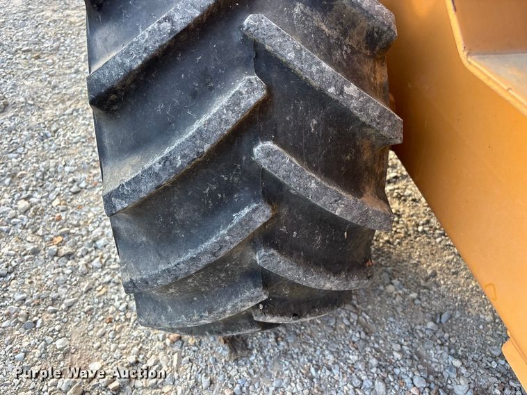 image for item FG0689 1997 Case 360 trencher
