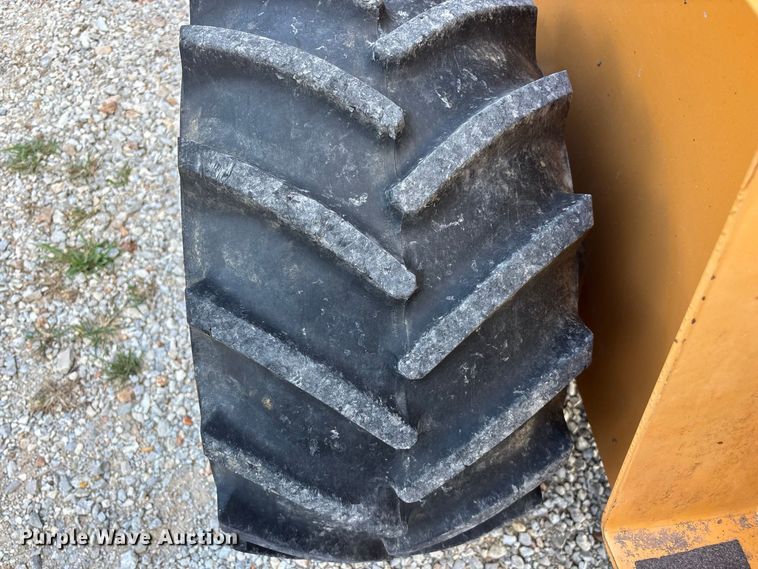image for item FG0689 1997 Case 360 trencher