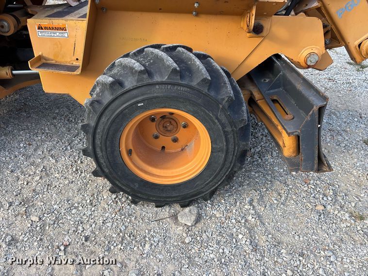 image for item FG0689 1997 Case 360 trencher