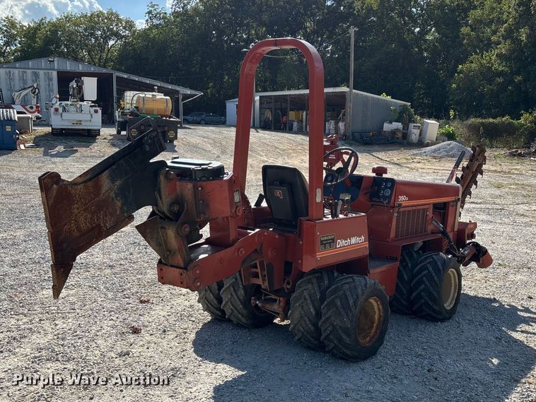 image for item FG0690 1985 Ditch Witch 350SX cable plow