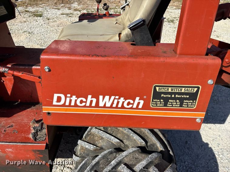 image for item FG0690 1985 Ditch Witch 350SX cable plow