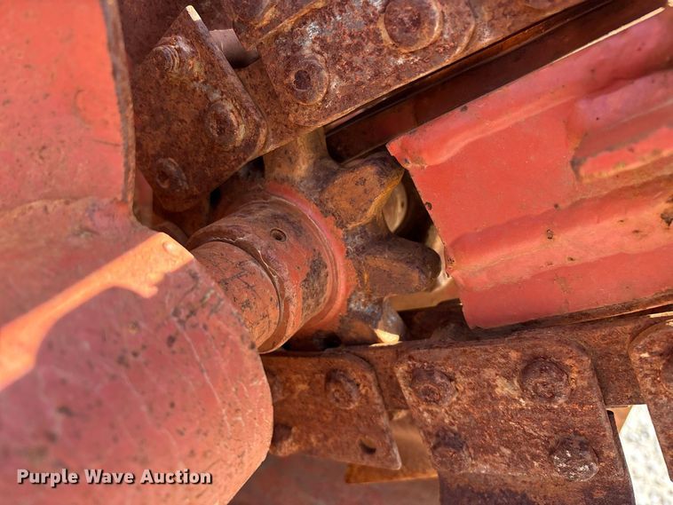 image for item FG0690 1985 Ditch Witch 350SX cable plow