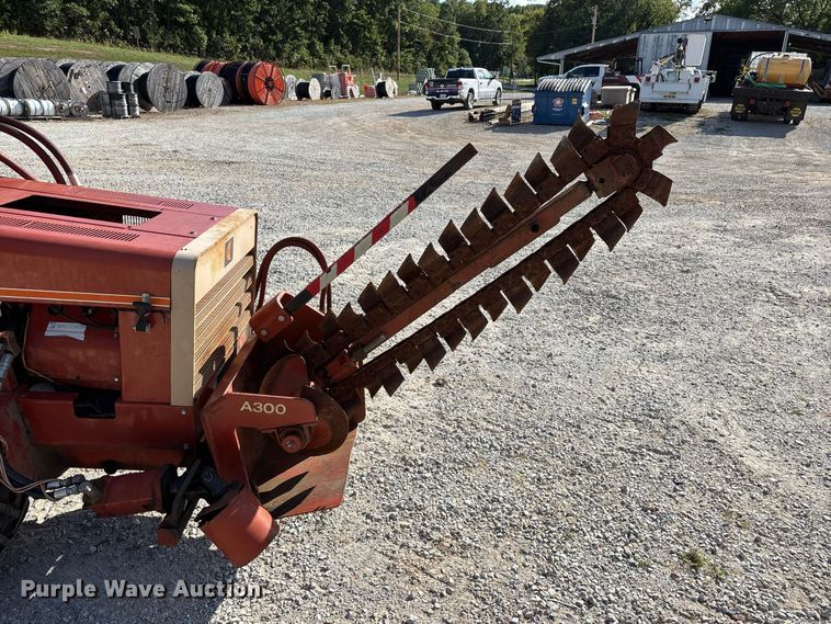 image for item FG0690 1985 Ditch Witch 350SX cable plow