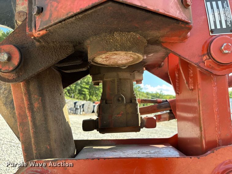 image for item FG0690 1985 Ditch Witch 350SX cable plow