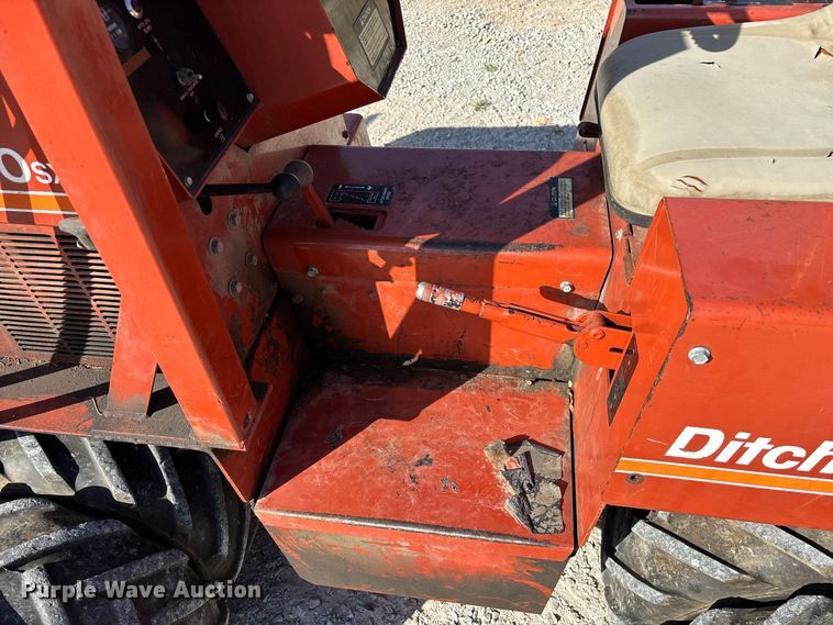 image for item FG0690 1985 Ditch Witch 350SX cable plow