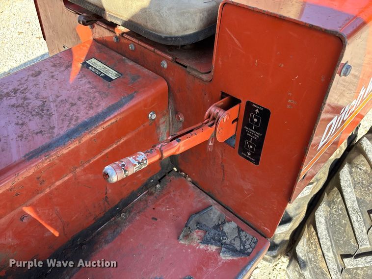 image for item FG0690 1985 Ditch Witch 350SX cable plow