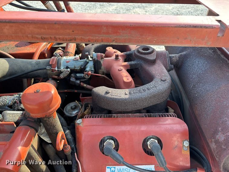 image for item FG0690 1985 Ditch Witch 350SX cable plow