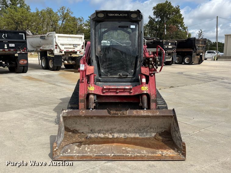 image for item FG0701 2017 Takeuchi TL12R2 tracked skid steer loader