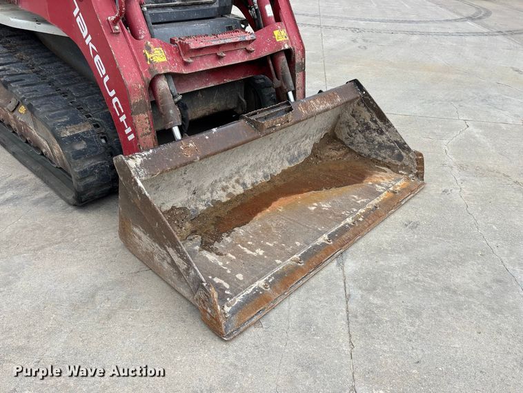 image for item FG0701 2017 Takeuchi TL12R2 tracked skid steer loader