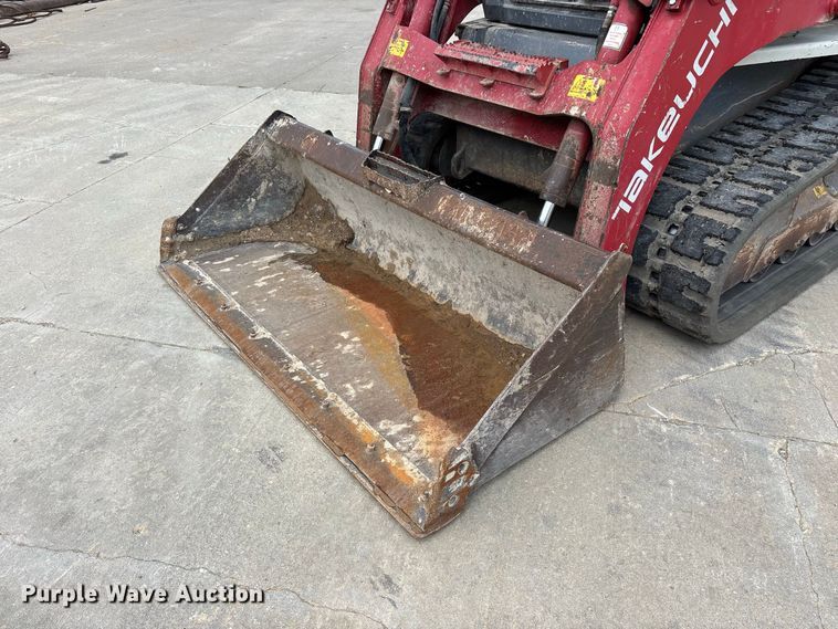 image for item FG0701 2017 Takeuchi TL12R2 tracked skid steer loader