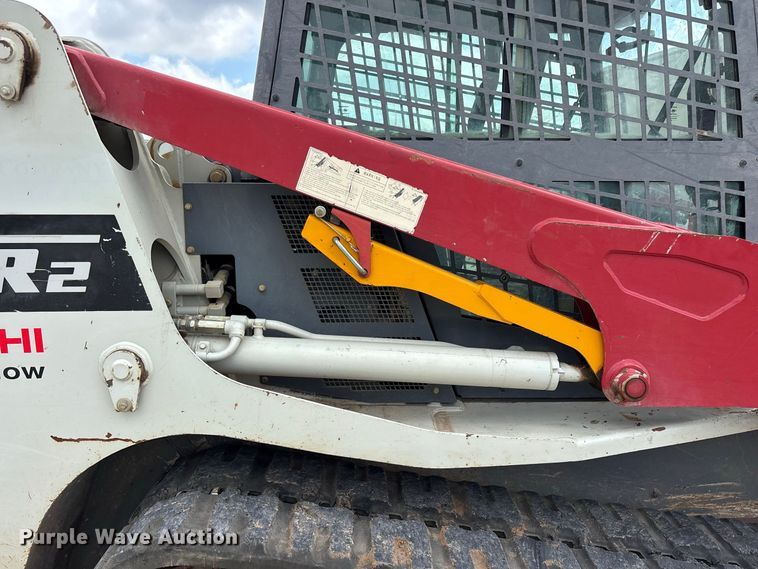 image for item FG0701 2017 Takeuchi TL12R2 tracked skid steer loader