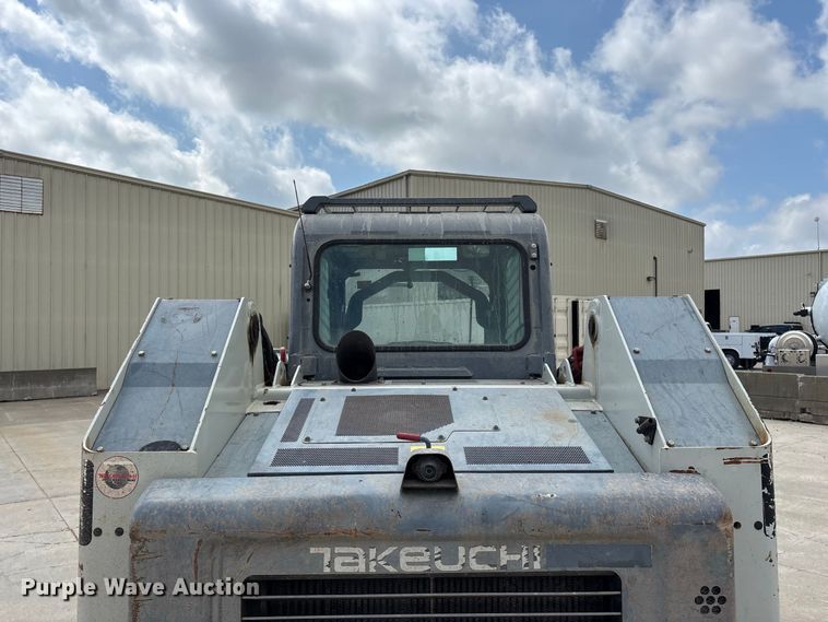 image for item FG0701 2017 Takeuchi TL12R2 tracked skid steer loader