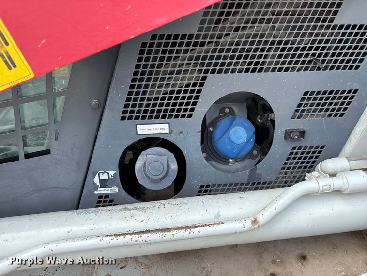 image for item FG0701 2017 Takeuchi TL12R2 tracked skid steer loader
