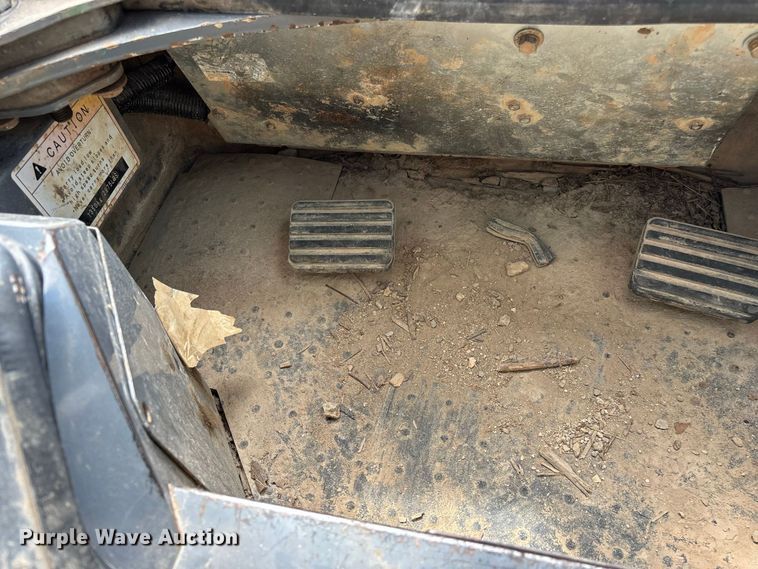 image for item FG0701 2017 Takeuchi TL12R2 tracked skid steer loader