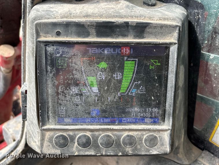 image for item FG0701 2017 Takeuchi TL12R2 tracked skid steer loader