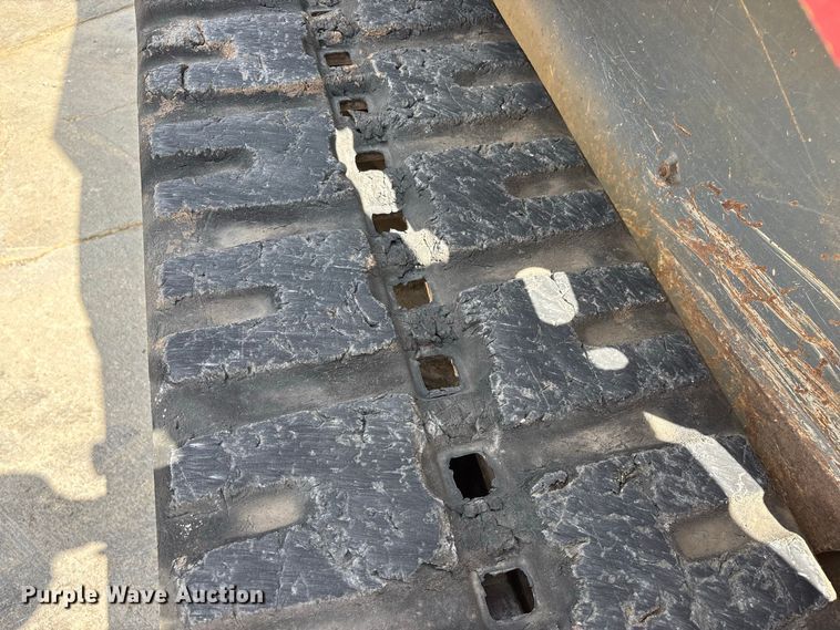 image for item FG0701 2017 Takeuchi TL12R2 tracked skid steer loader