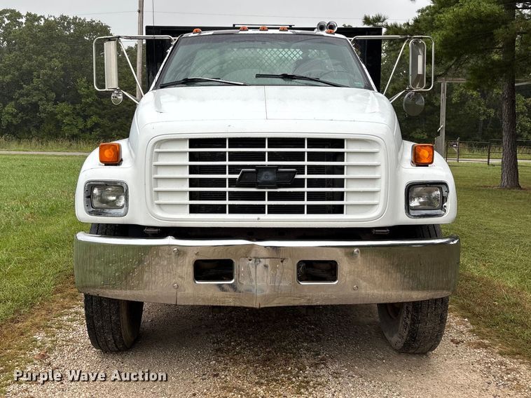 image for item FG0704 1997 Chevrolet C7500 flatbed truck