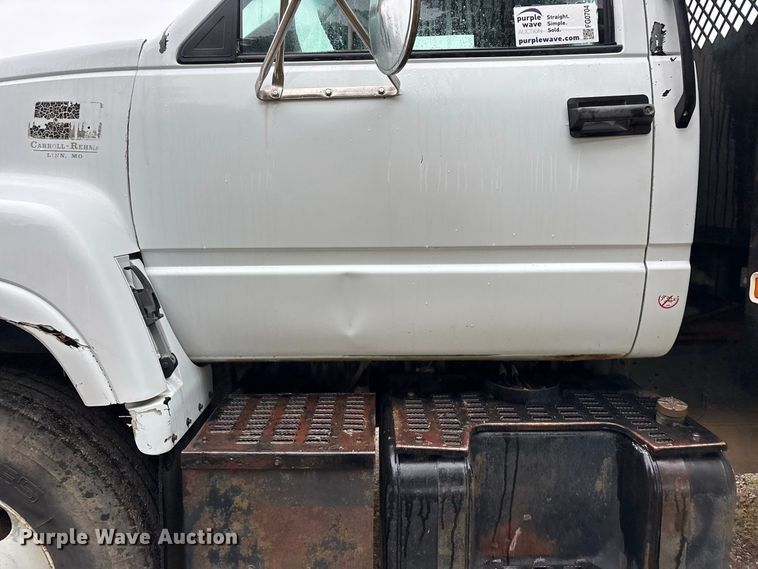 image for item FG0704 1997 Chevrolet C7500 flatbed truck