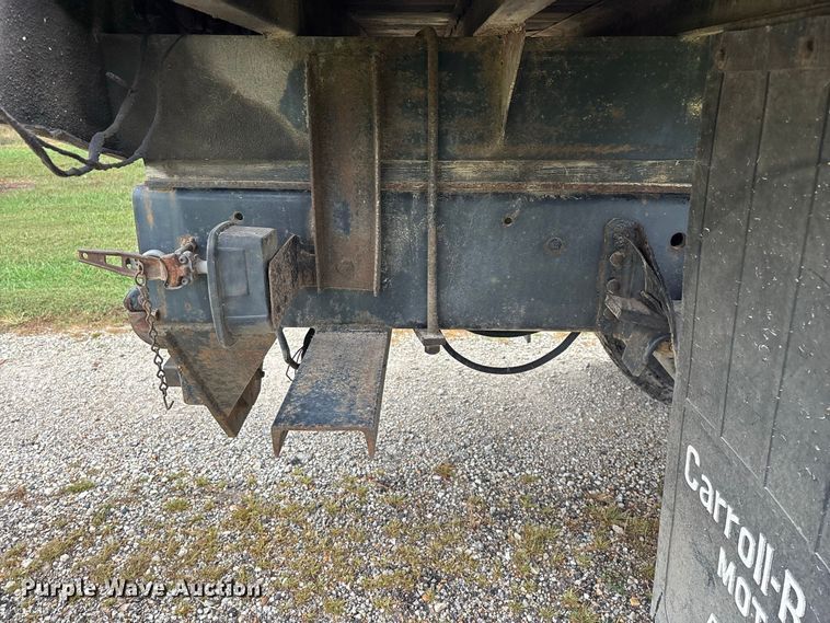 image for item FG0704 1997 Chevrolet C7500 flatbed truck