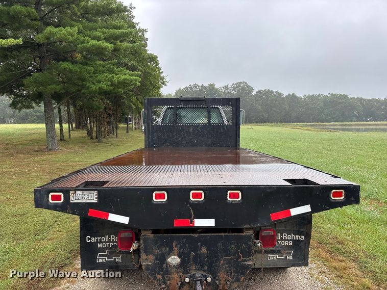 image for item FG0704 1997 Chevrolet C7500 flatbed truck