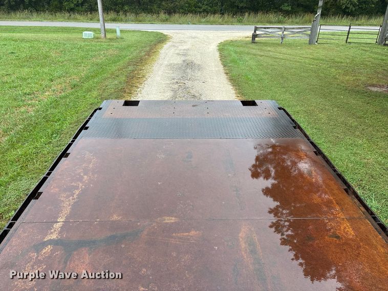 image for item FG0704 1997 Chevrolet C7500 flatbed truck