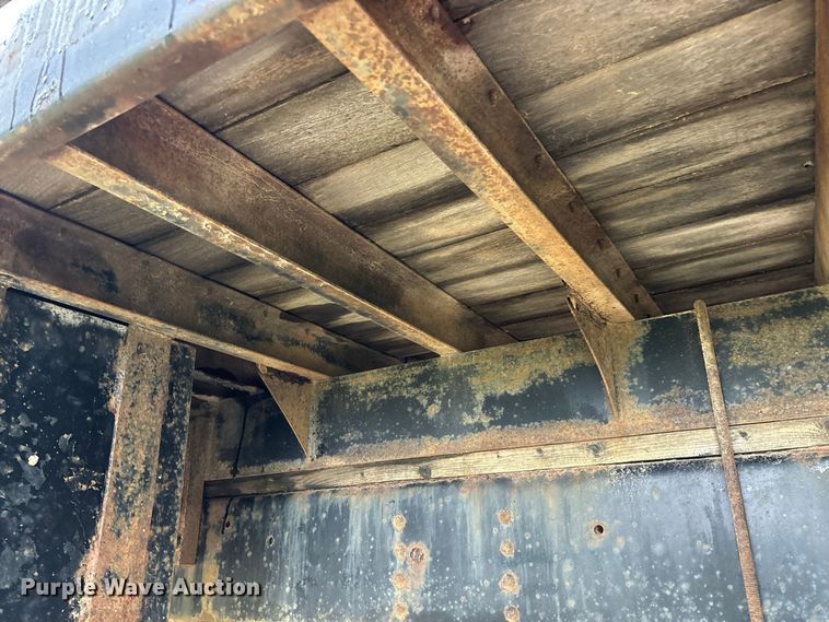 image for item FG0704 1997 Chevrolet C7500 flatbed truck