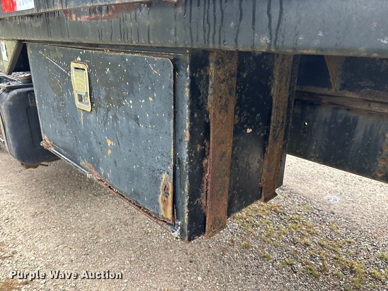 image for item FG0704 1997 Chevrolet C7500 flatbed truck