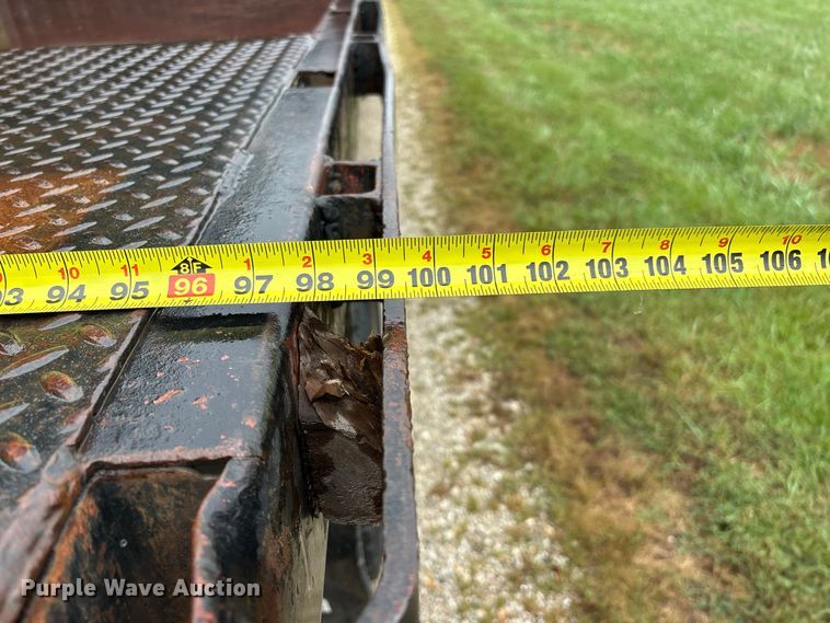 image for item FG0704 1997 Chevrolet C7500 flatbed truck