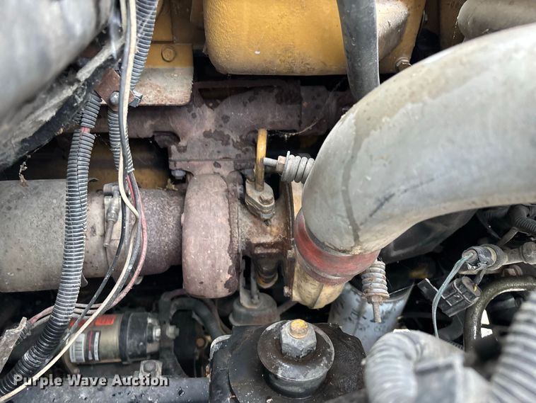 image for item FG0704 1997 Chevrolet C7500 flatbed truck