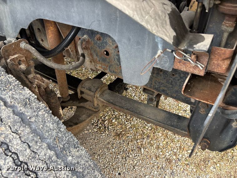 image for item FG0704 1997 Chevrolet C7500 flatbed truck
