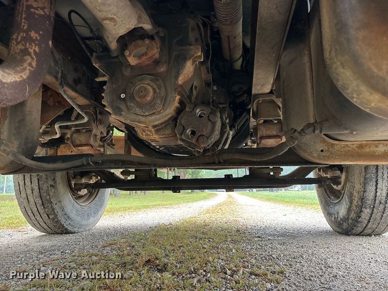 image for item FG0704 1997 Chevrolet C7500 flatbed truck