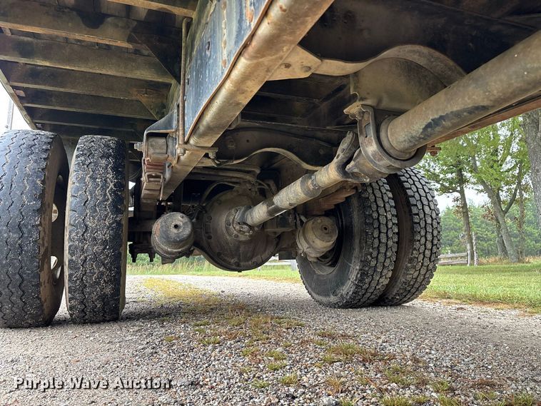 image for item FG0704 1997 Chevrolet C7500 flatbed truck