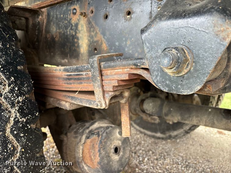 image for item FG0704 1997 Chevrolet C7500 flatbed truck