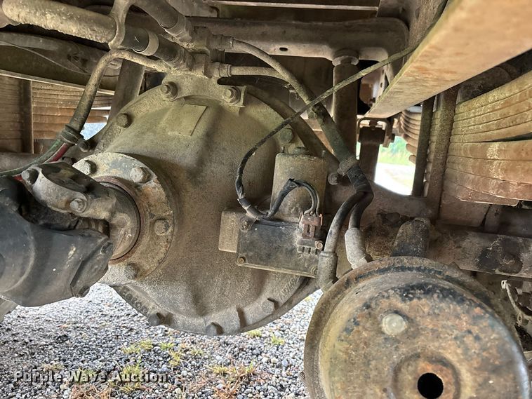 image for item FG0704 1997 Chevrolet C7500 flatbed truck