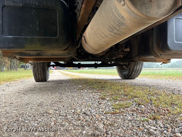 image for item FG0704 1997 Chevrolet C7500 flatbed truck