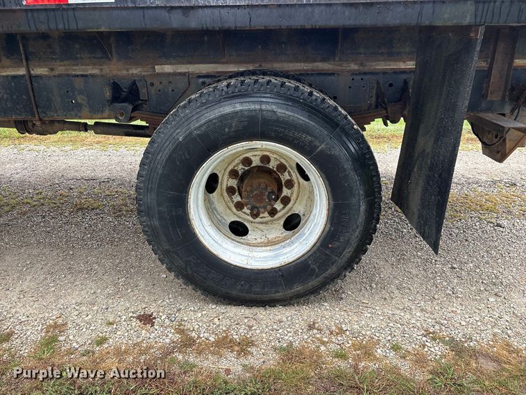 image for item FG0704 1997 Chevrolet C7500 flatbed truck