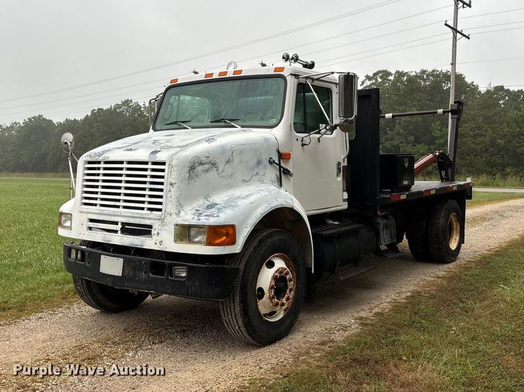 1997 International 8100 reel truck