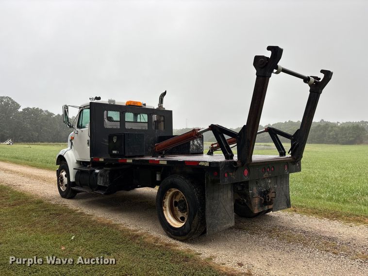 image for item FG0705 1997 International 8100 reel truck