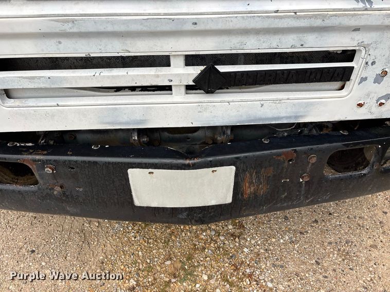 image for item FG0705 1997 International 8100 reel truck