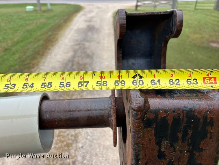 image for item FG0705 1997 International 8100 reel truck