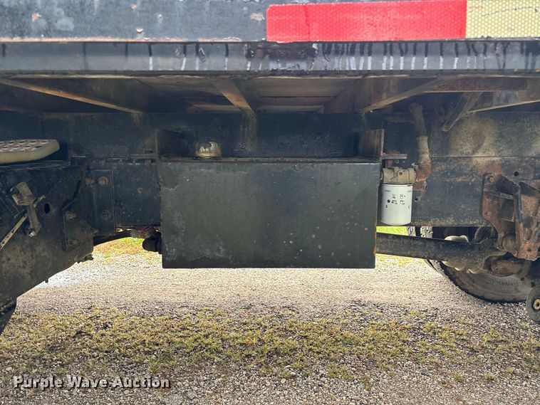image for item FG0705 1997 International 8100 reel truck