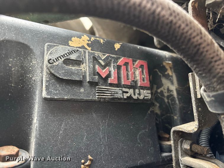image for item FG0705 1997 International 8100 reel truck