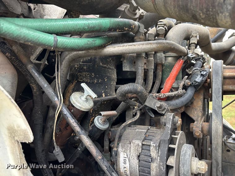 image for item FG0705 1997 International 8100 reel truck
