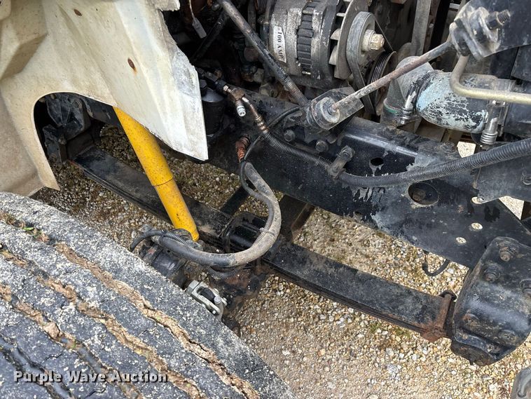 image for item FG0705 1997 International 8100 reel truck