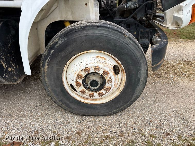 image for item FG0705 1997 International 8100 reel truck