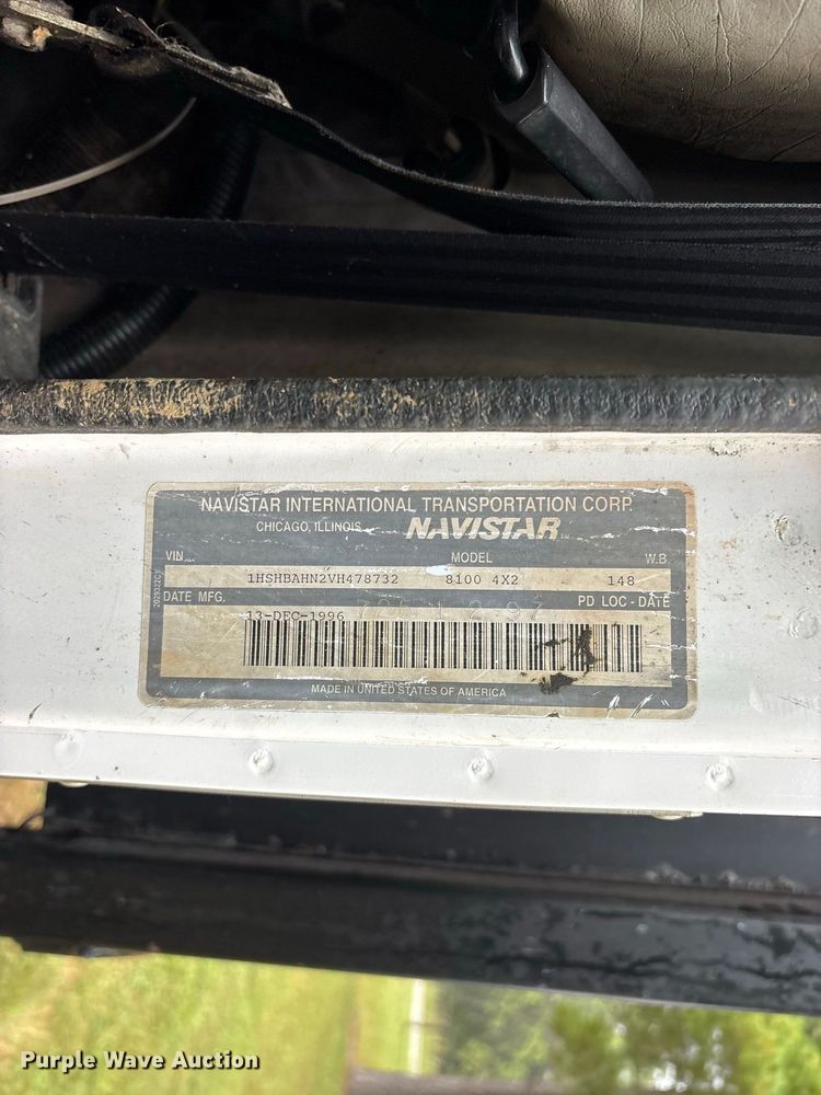 image for item FG0705 1997 International 8100 reel truck